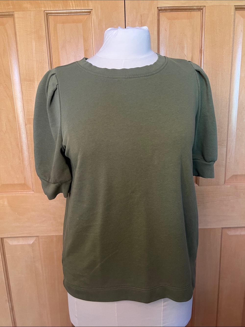 LOFT Olive Puff-Sleeve Crewneck Top
